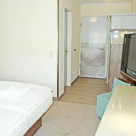 Gasthof Park-appartements Ostseebad 500 M Zum 3*